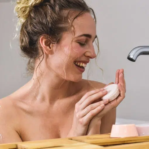 Haarzeep en bio dark shampoo bar: Natuurlijke verzorging voor huid en haar